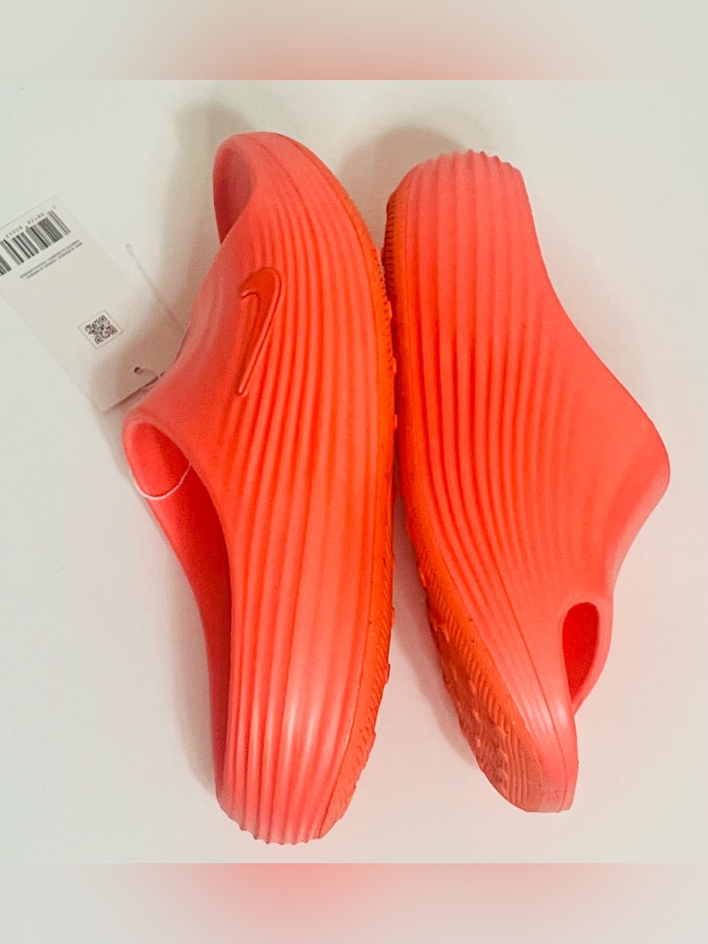Nike Reactx Rejuven8 Coral/Red Ribbed Slide Sandals - Picture 5 of 7